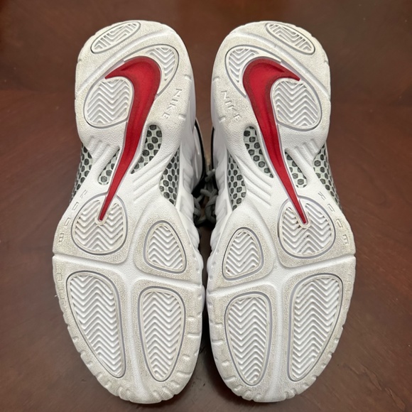Men’s Nike Air Foamposite Pro White Black University Red - Size 9